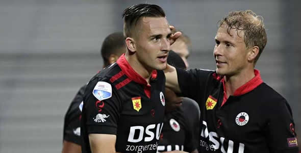 北京时间12月8日00：30，德甲联赛第13轮将上演一场关键对决，排名第三的多特蒙德坐镇主场信号伊杜纳公园球场，迎战状态火热的霍芬海姆。