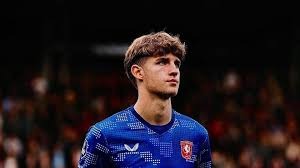 开拓者4连胜焊死附加赛大门，快船前进太难了，爵士还在紧追不舍