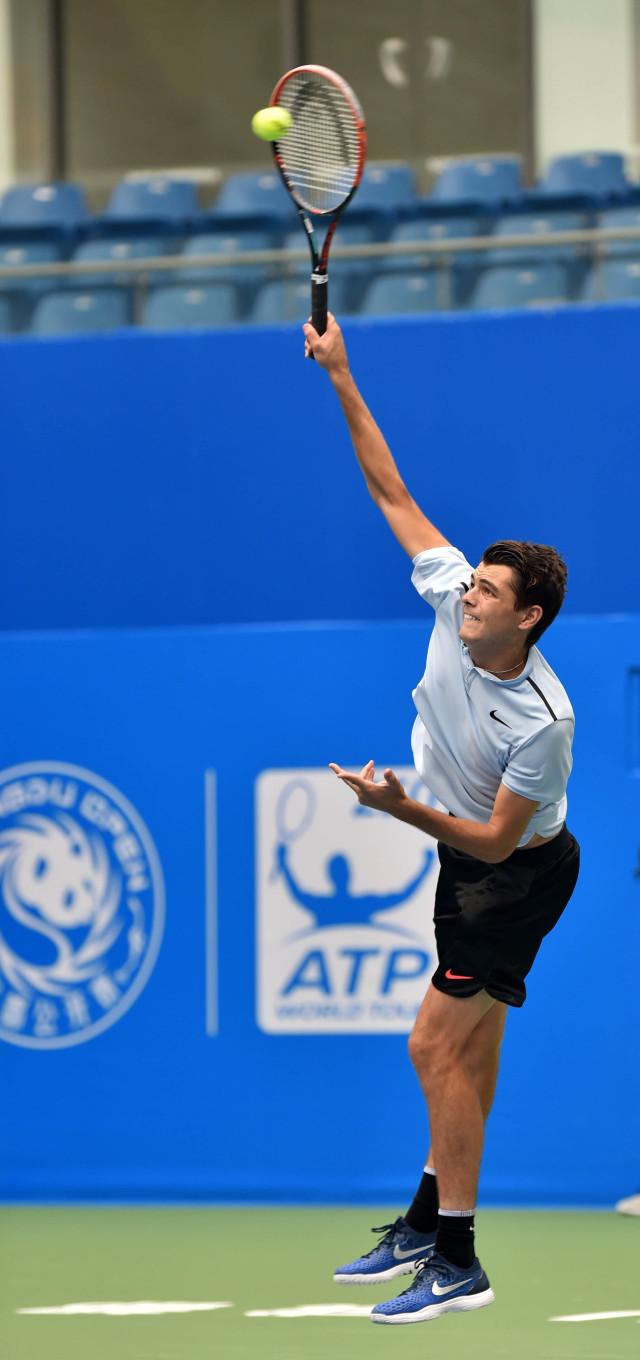 启发年轻一 启发年轻一