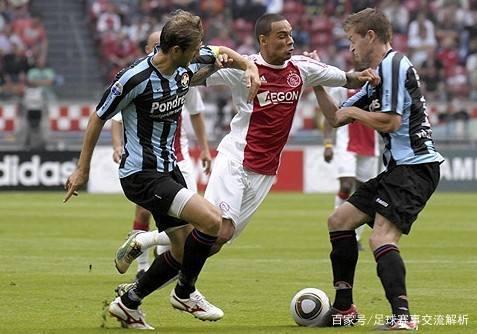 亚历山大助 亚历山大助